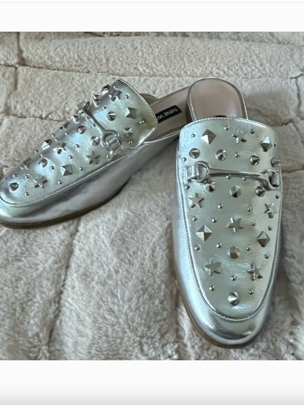 Nine West Silver Leather Studded Slip On
Welynne Flat Loafer Mules - 6.5